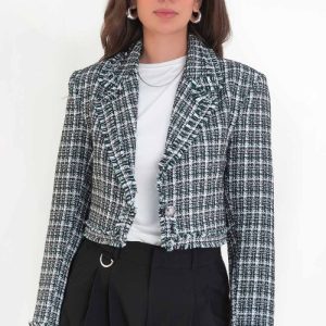 Blazer corto de bouclé con solapa